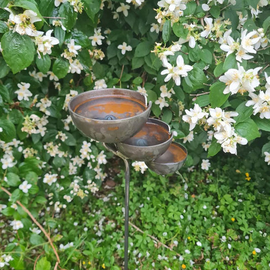Vintage Iron Bird Bath – Rustic Garden Stake & Outdoor Water Bowl
