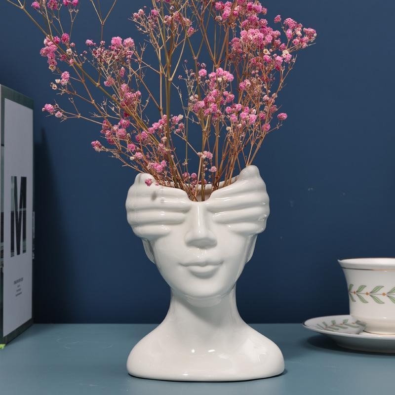 Human Form Ceramic Vase – Artistic Body-Shape Vase for Nordic Home Decor